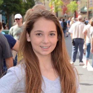 Meet your Posher, Elizabeth